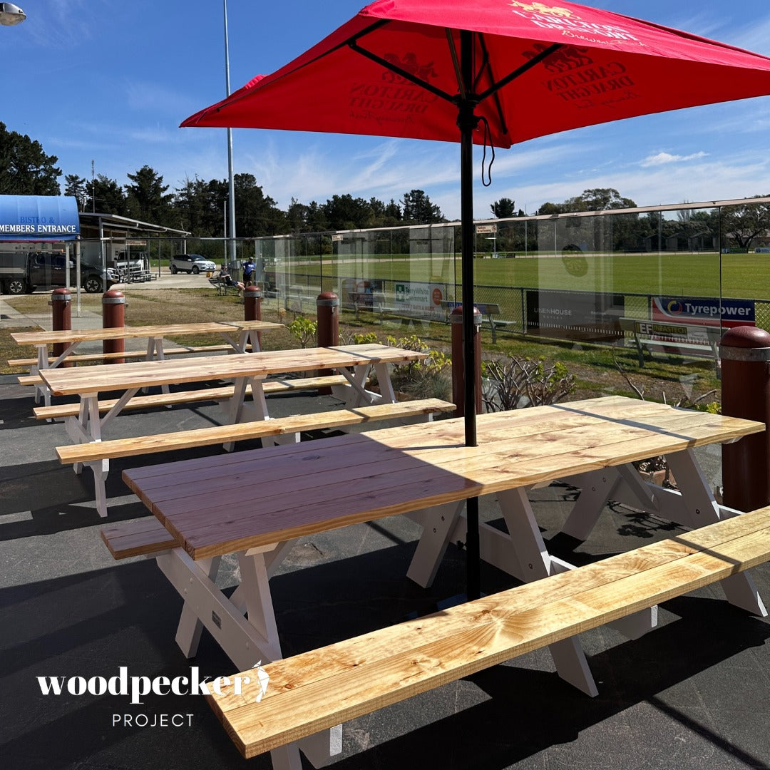 Designed for durability, this outdoor seating solution ensures comfort and reliability for picnics and events, promising long-lasting enjoyment through its robust construction.