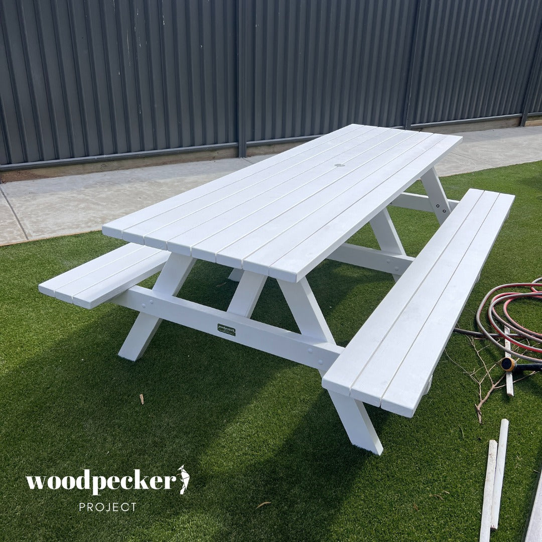 Commercial picnic tables for outdoor events
