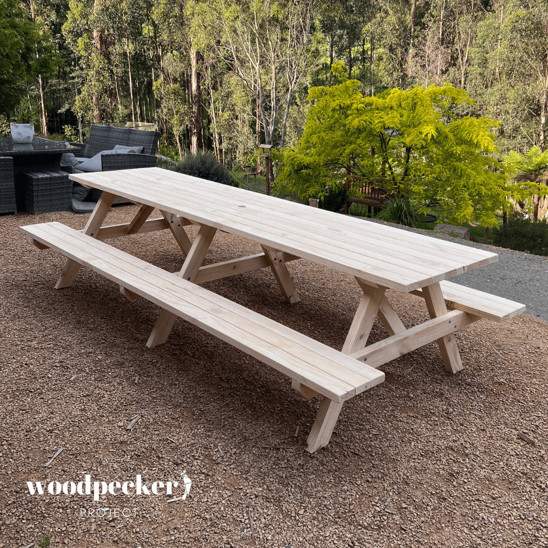 Commercial outdoor furniture: picnic tables
