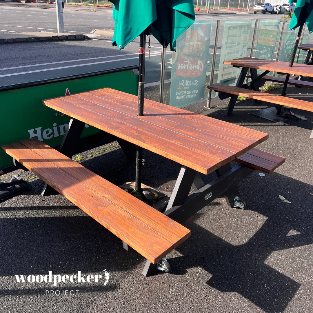 No need to worry about the elements with this weather-resistant picnic table, designed to withstand whatever Mother Nature throws its way, ensuring year-round enjoyment for all.