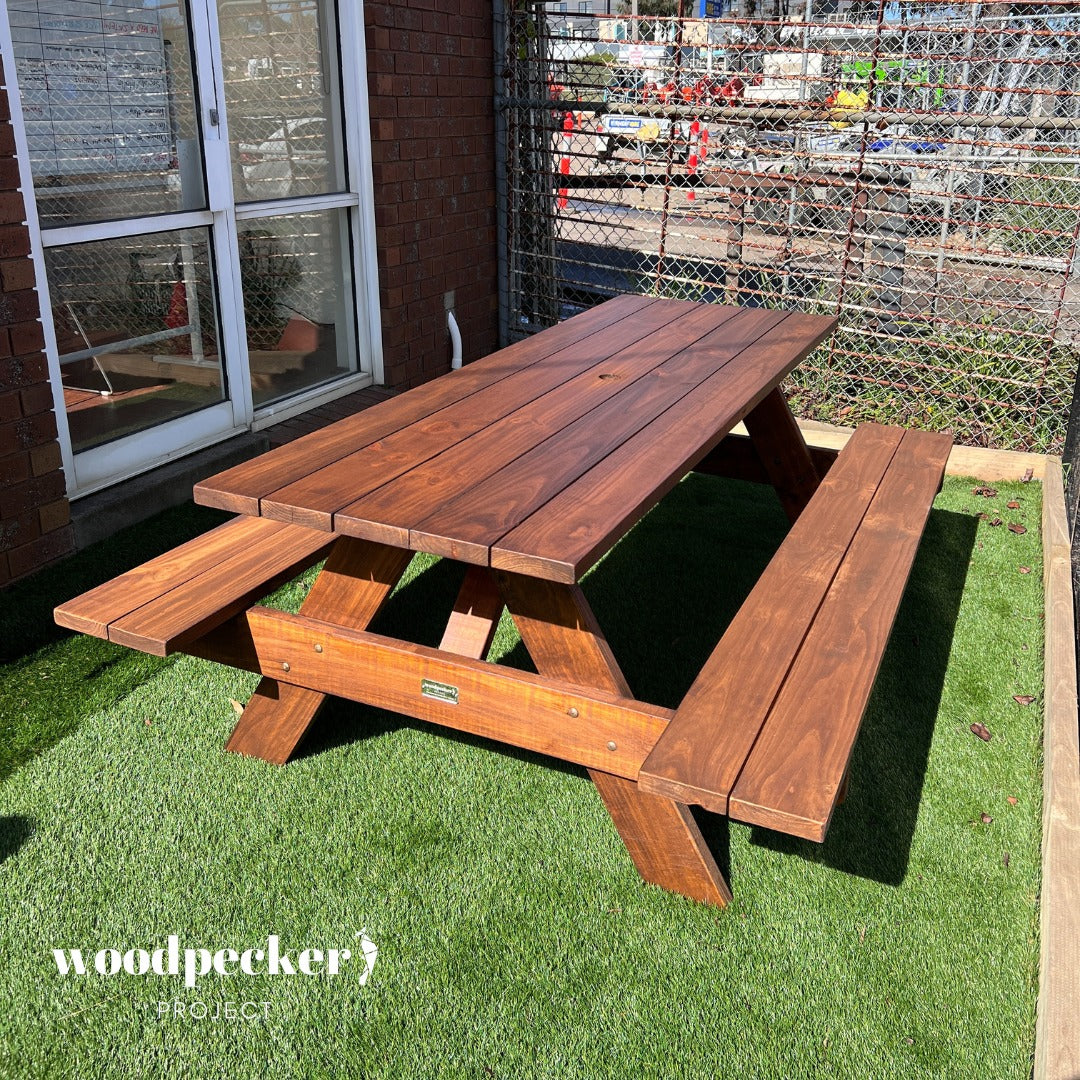 Trust in the durability of this picnic table for years of enjoyment, providing a solid foundation for all your picnicking adventures, from lazy afternoons to bustling gatherings