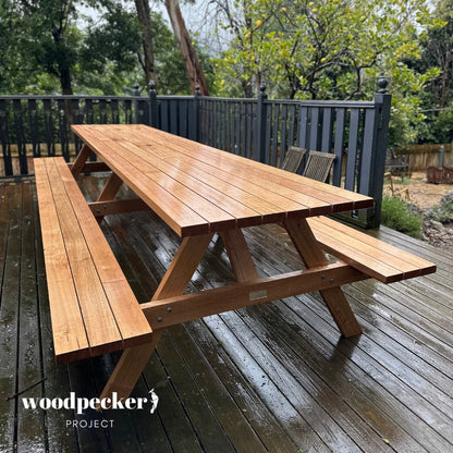 Heavy-duty picnic bench for outdoor dining